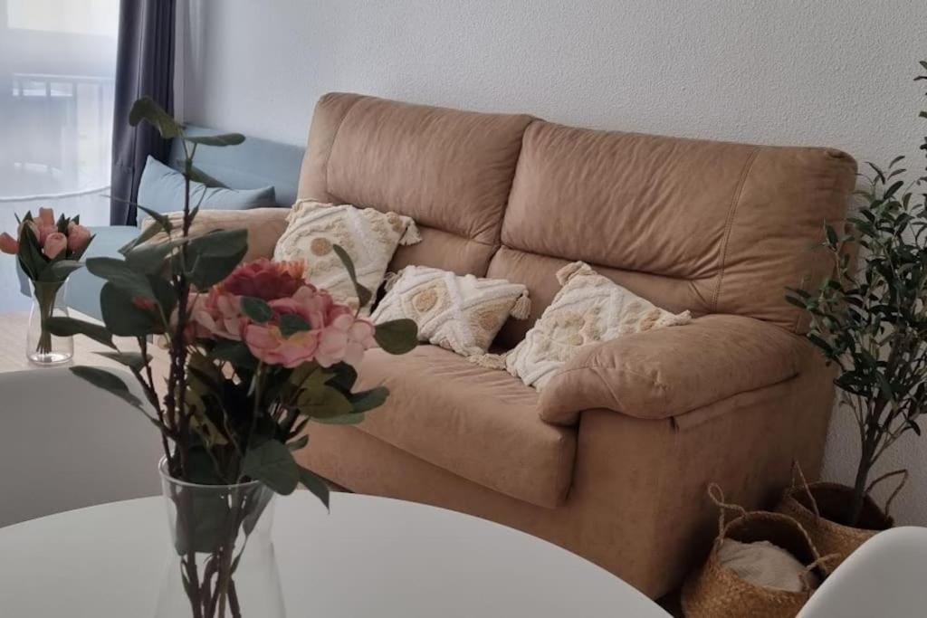 Piso Puerta Del Angel Apartment เฮน ภายนอก รูปภาพ