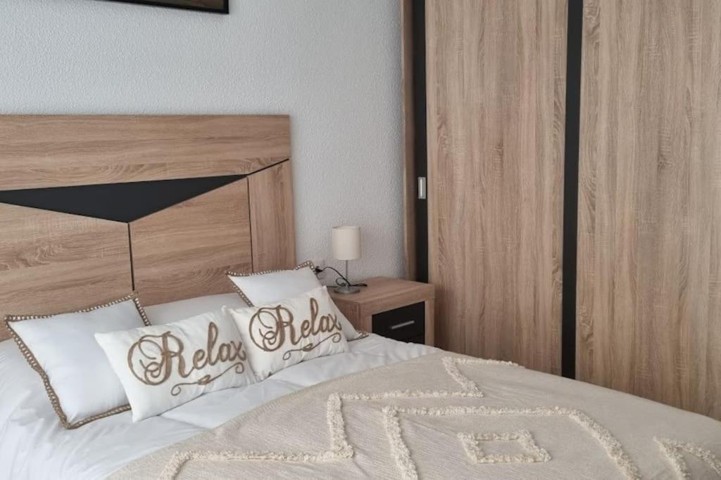 Piso Puerta Del Angel Apartment เฮน ภายนอก รูปภาพ